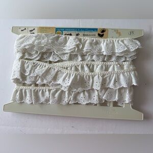 Vintage Candlelight White Eyelet Sewing Fabric Crafting Trim, 100% cotton, 10 yd